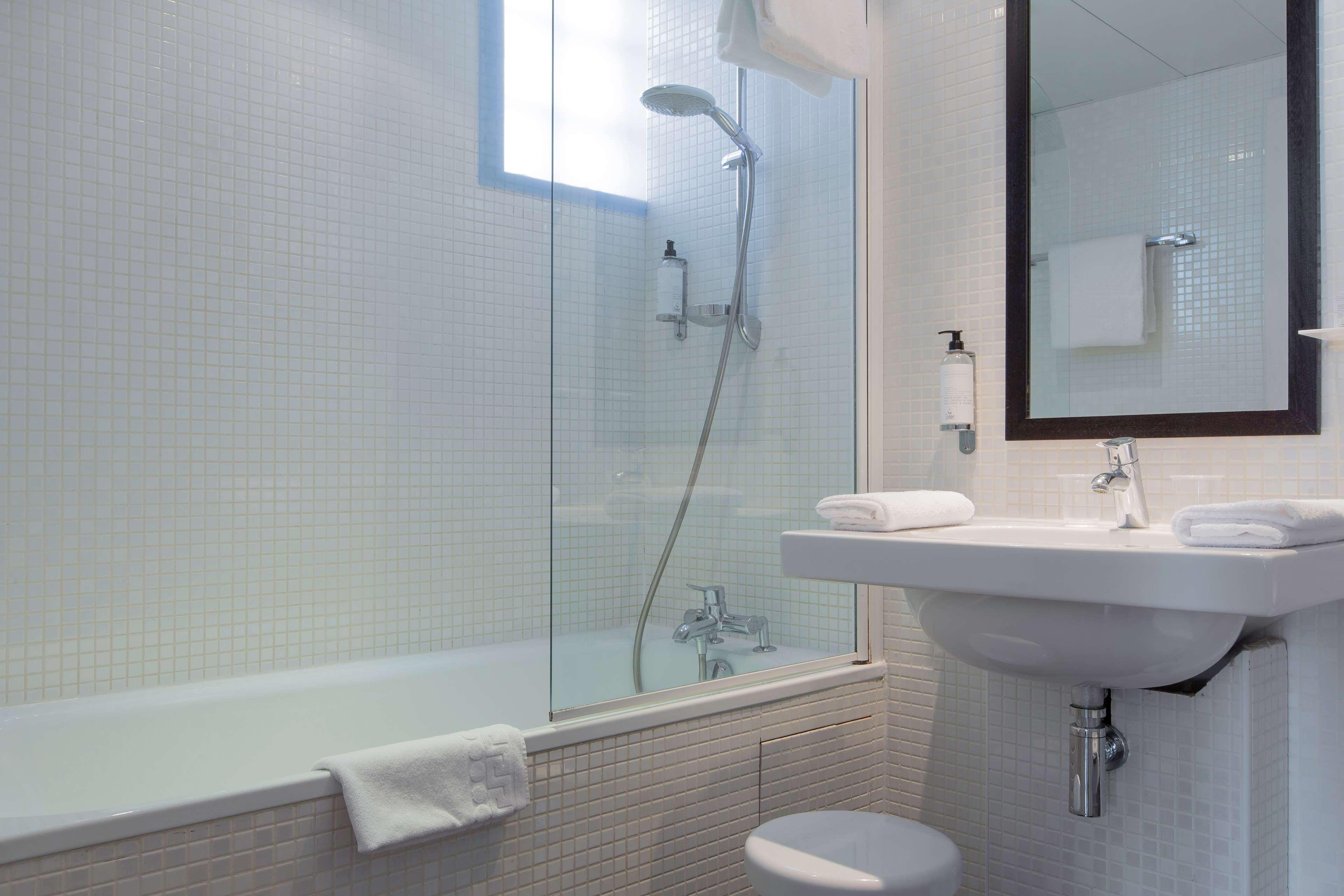 Best Western Rives De Paris La Defense Courbevoie Esterno foto