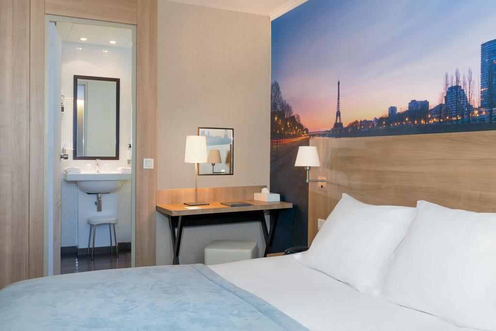 Best Western Rives De Paris La Defense Courbevoie Esterno foto