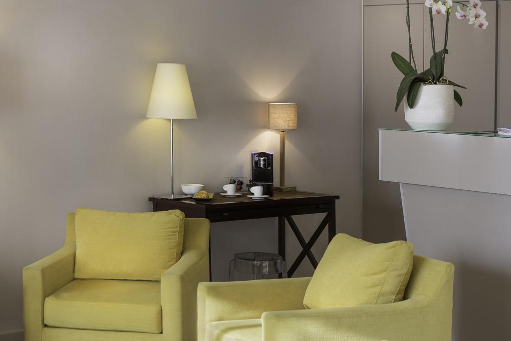 Best Western Rives De Paris La Defense Courbevoie Esterno foto